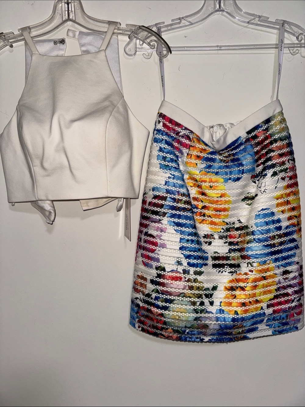 Jovani White Cropped Halter Camisole - Picture 1 of 5